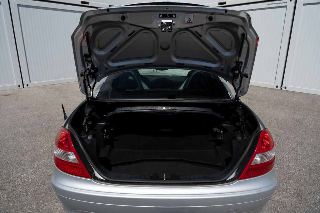Mercedes-Benz SLK 200, Bild 8 von 13
