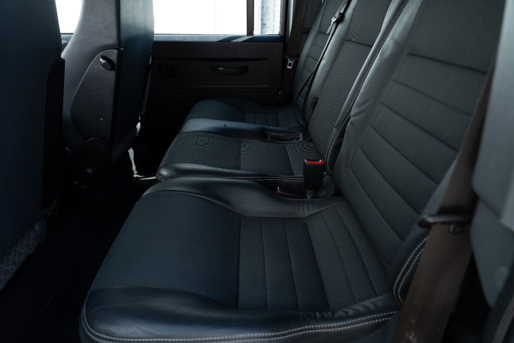 Land Rover Defender 110 SE Station Wagon ExTec-Camper, Bild 22 von 24