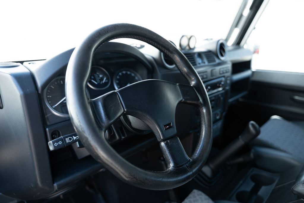 Land Rover Defender 110 SE Station Wagon ExTec-Camper, Bild 16 von 24