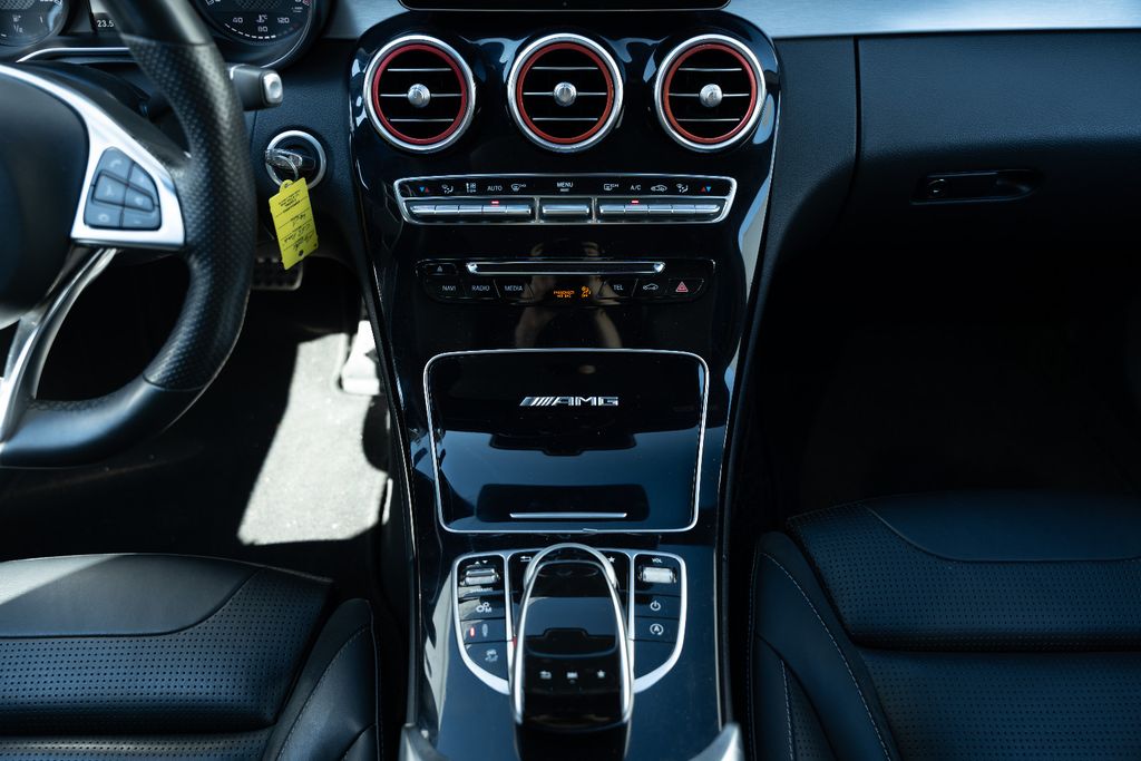 Mercedes-Benz C 63 AMG T, Bild 12 von 21