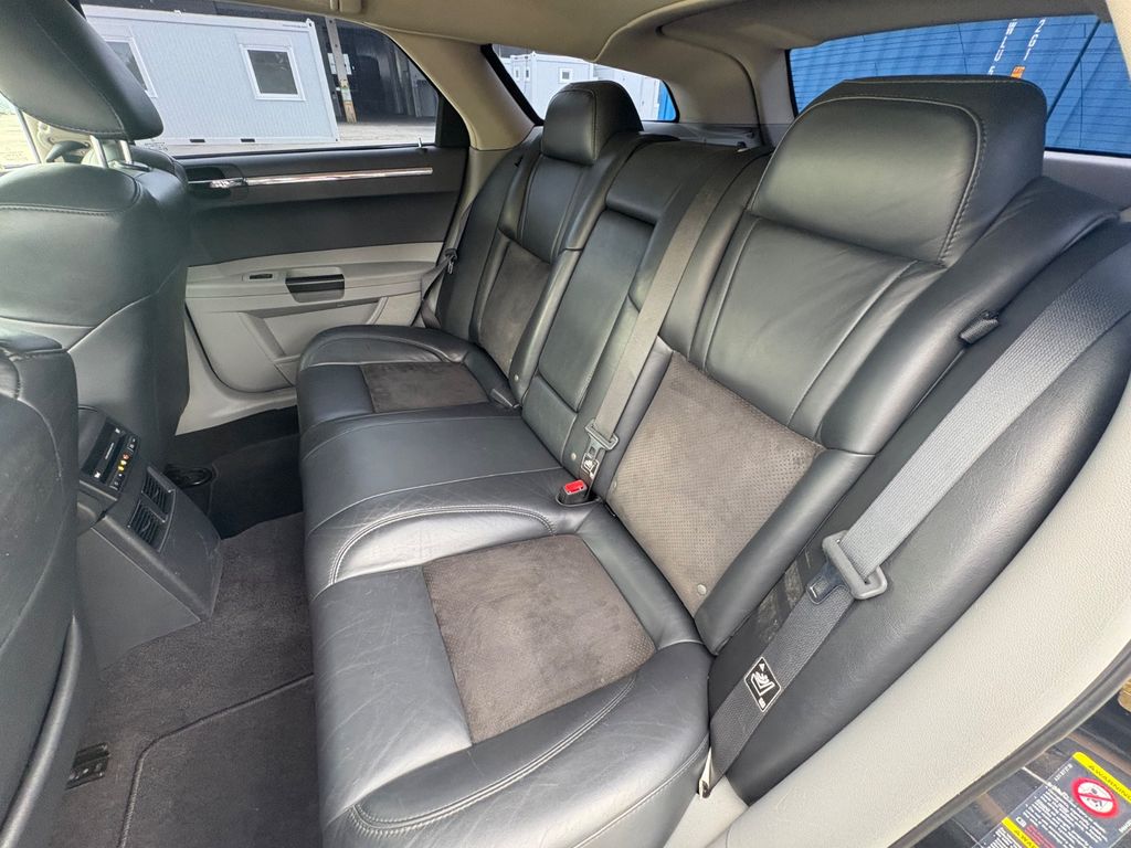 Chrysler 300C Touring 3.5 V6, Bild 11 von 16