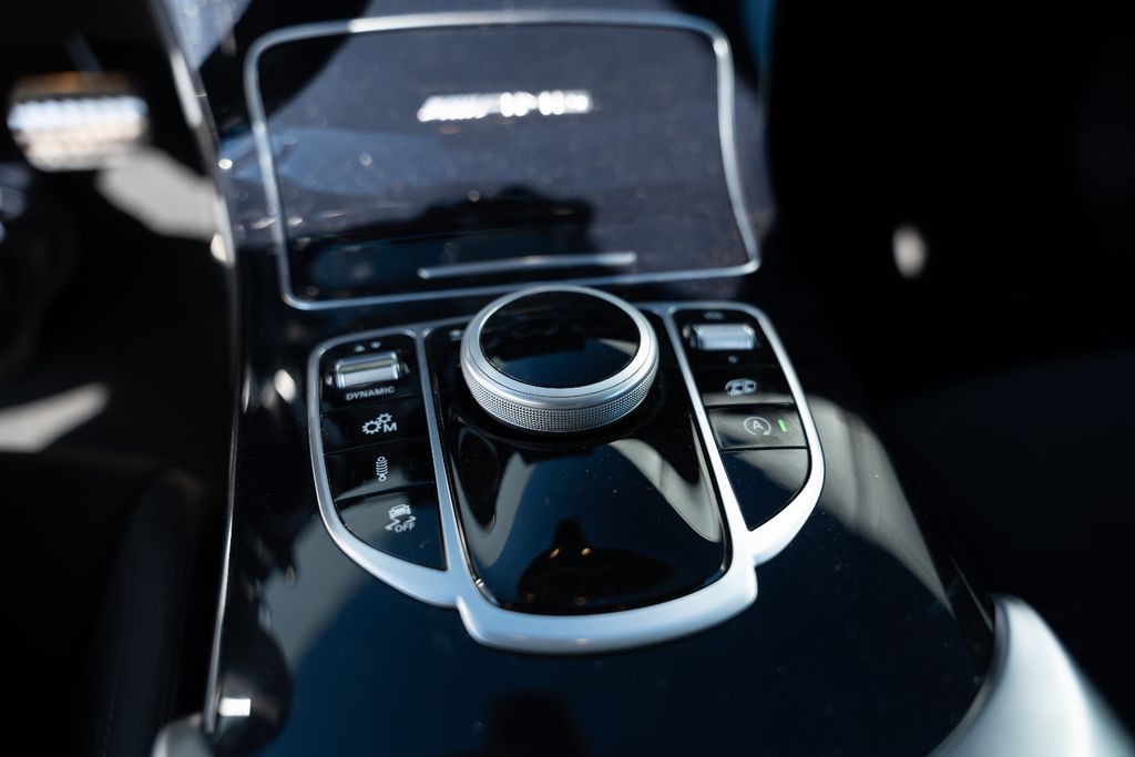 Mercedes-Benz C 63 AMG, Bild 13 von 22