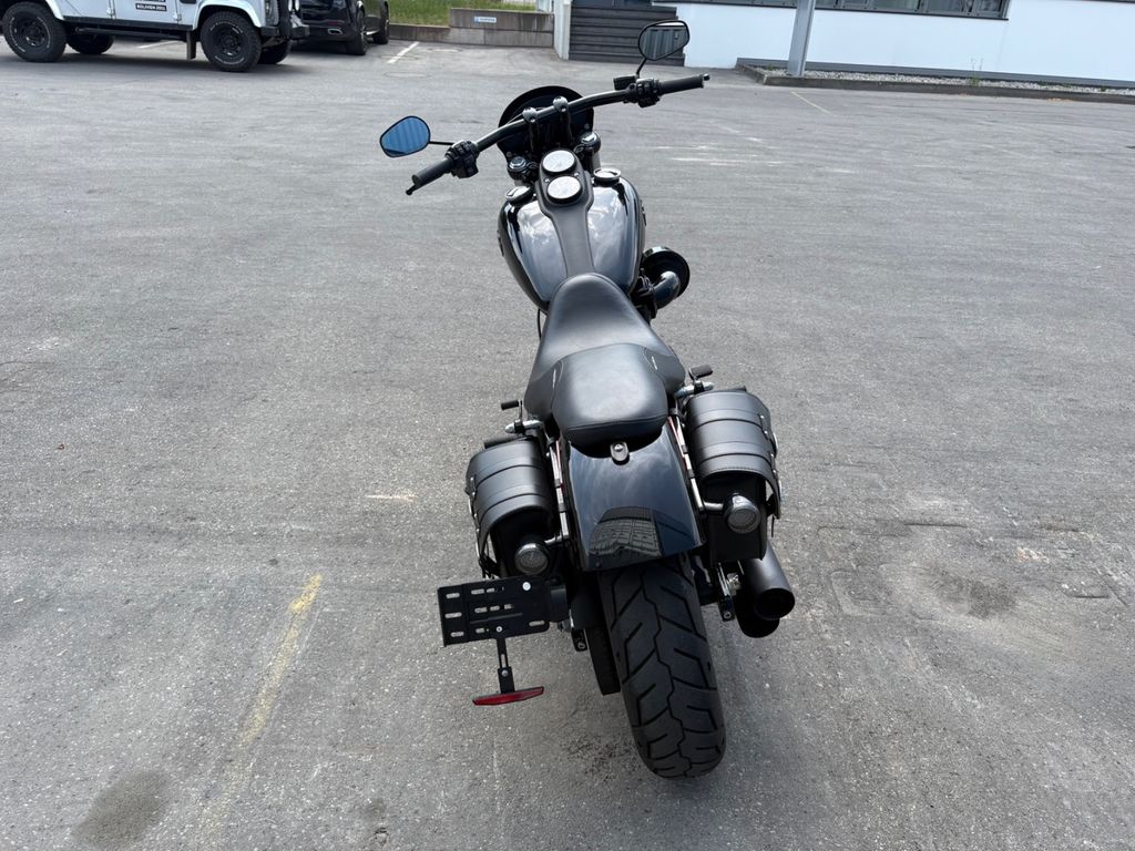 Harley-Davidson FXDLS, Bild 3 von 8