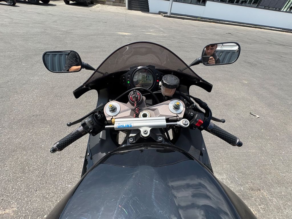 Kawasaki Ninja ZX-10R, Bild 9 von 9
