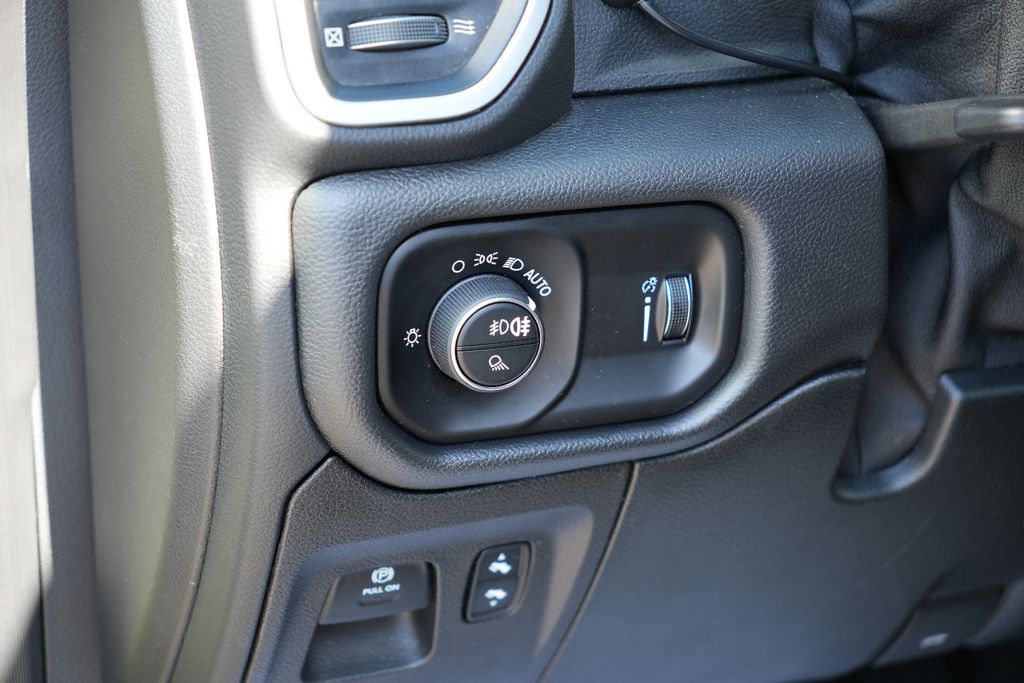 Dodge RAM 1500 CREW CAB / BIG HORN, Bild 18 von 24