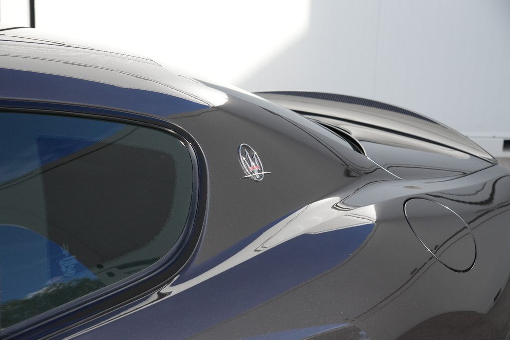 Maserati Granturismo MC 1 of 400 Edition, Bild 30 von 40