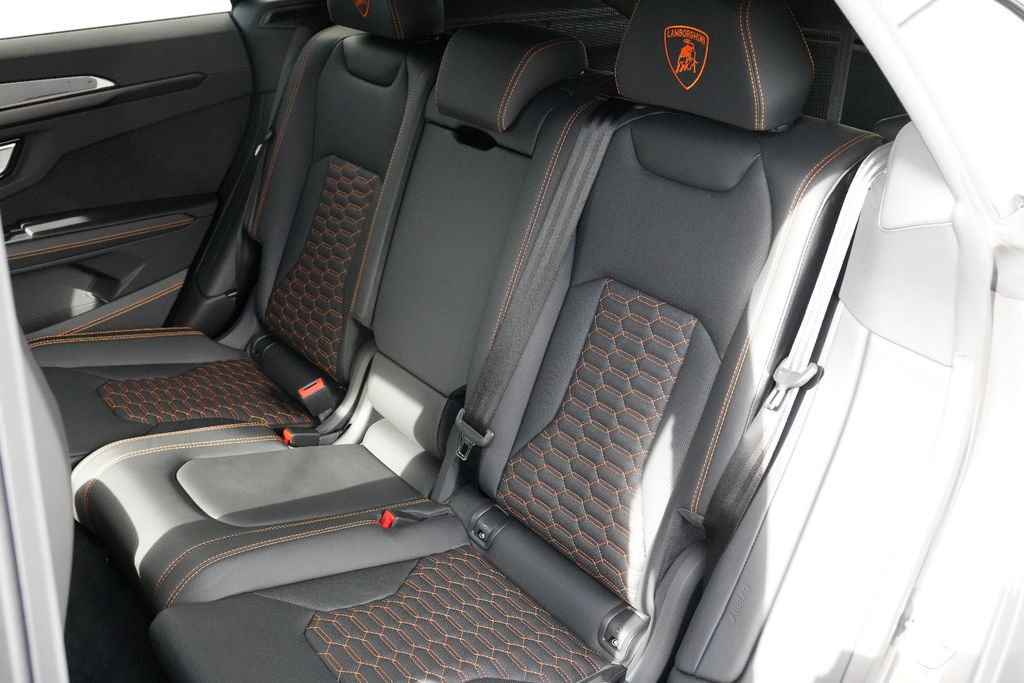 Lamborghini Urus 4.0 V8 Exklusive / Novitec / Carbon, Bild 31 von 38