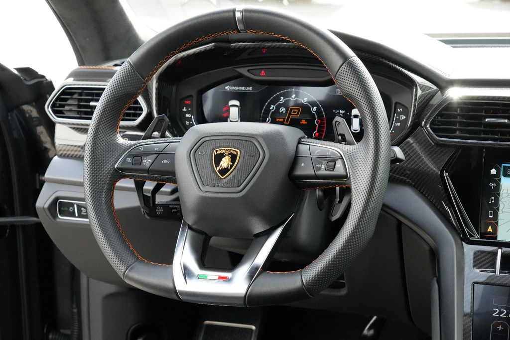Lamborghini Urus 4.0 V8 Exklusive / Novitec / Carbon, Bild 14 von 38