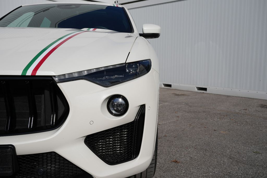 Maserati Levante Trofeo, Bild 12 von 40
