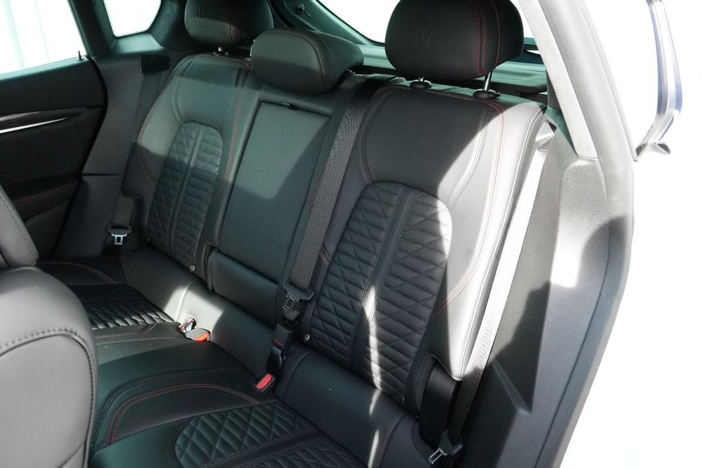 Maserati Levante Trofeo, Bild 25 von 40
