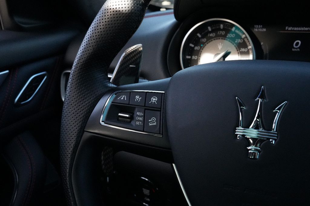 Maserati Levante Trofeo, Bild 17 von 40