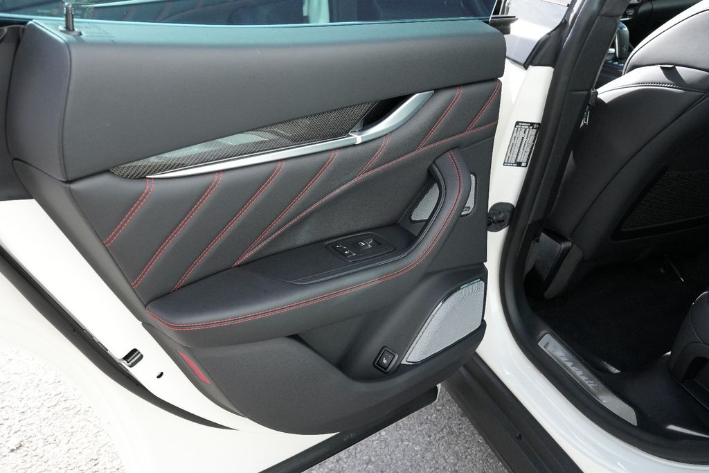 Maserati Levante Trofeo, Bild 38 von 40
