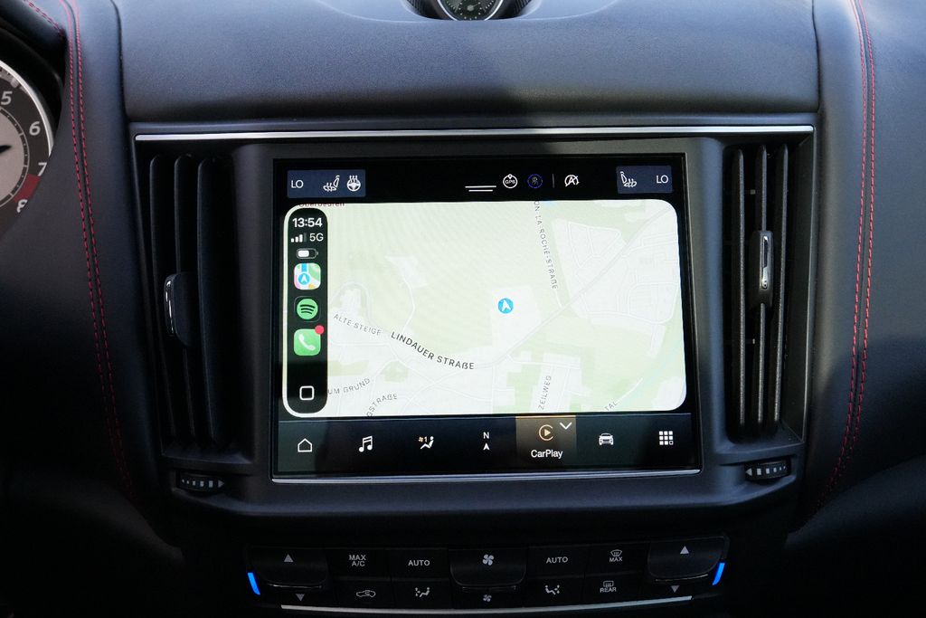 Maserati Levante Trofeo, Bild 31 von 40