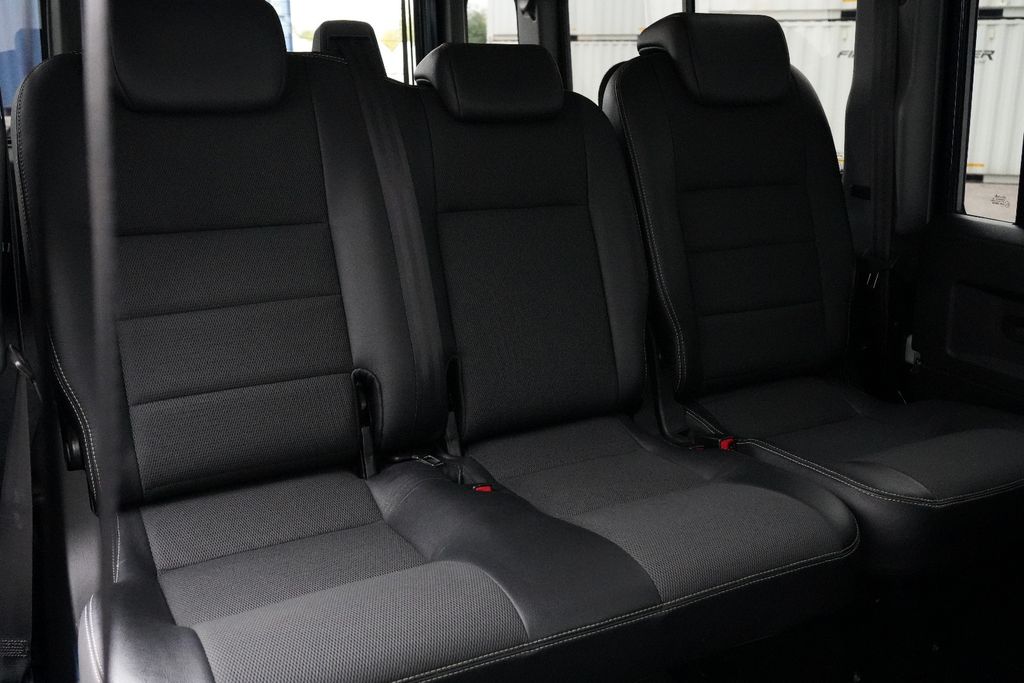 Land Rover Defender 110 SE Station Wagon TOP-ZUSTAND, Bild 16 von 25