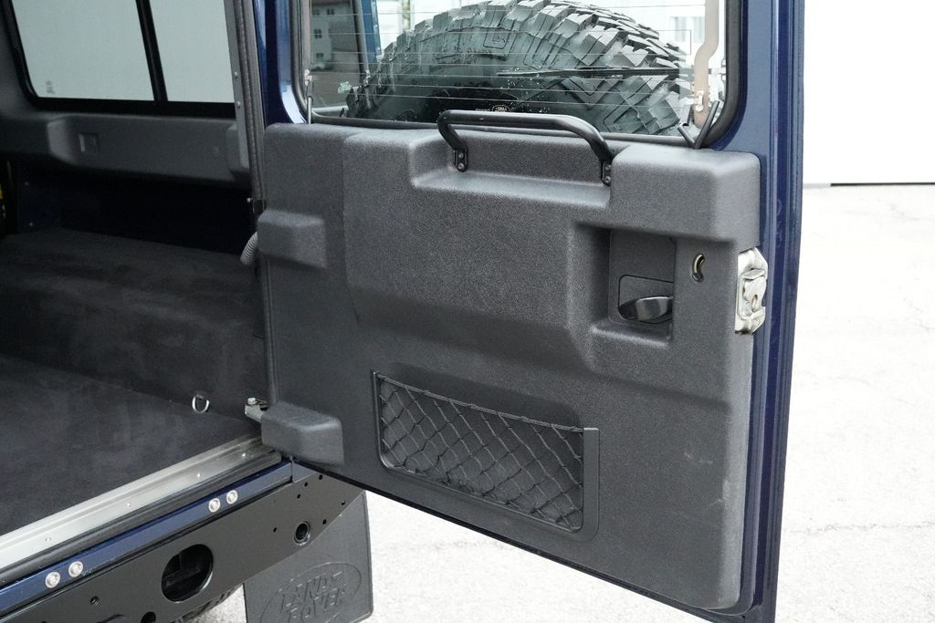 Land Rover Defender 110 SE Station Wagon TOP-ZUSTAND, Bild 8 von 25