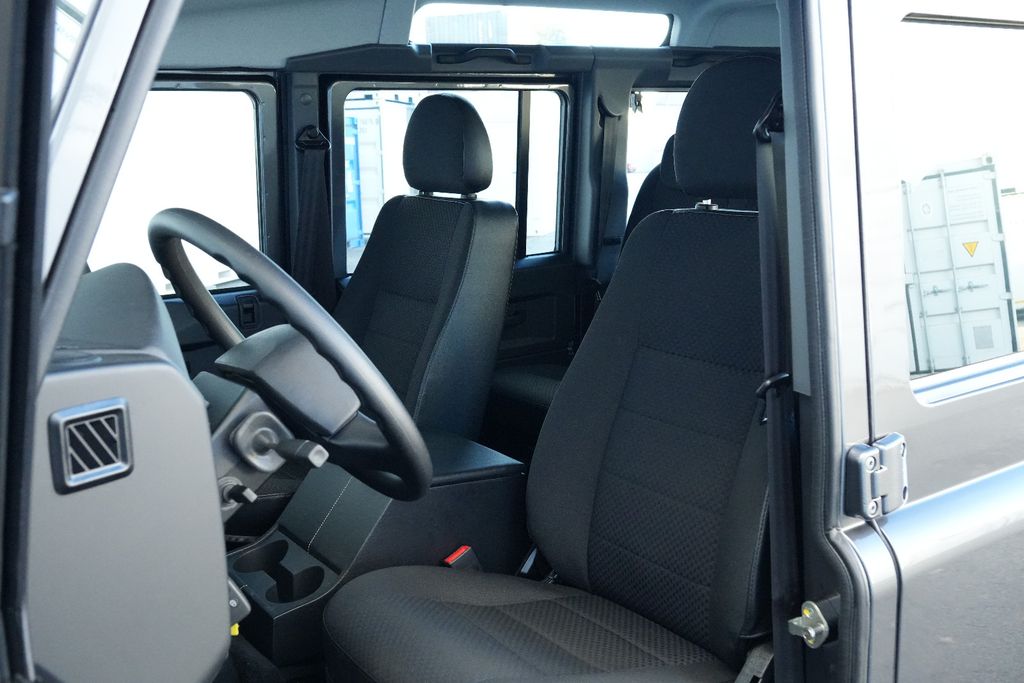 Land Rover Defender 110 E Station Wagon NUR 78KM, Bild 15 von 33